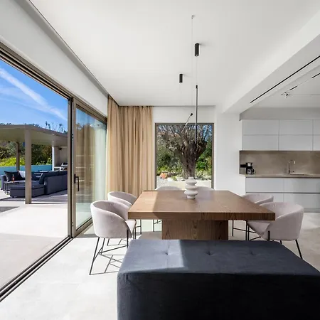 Casa Yiava * Ialisos